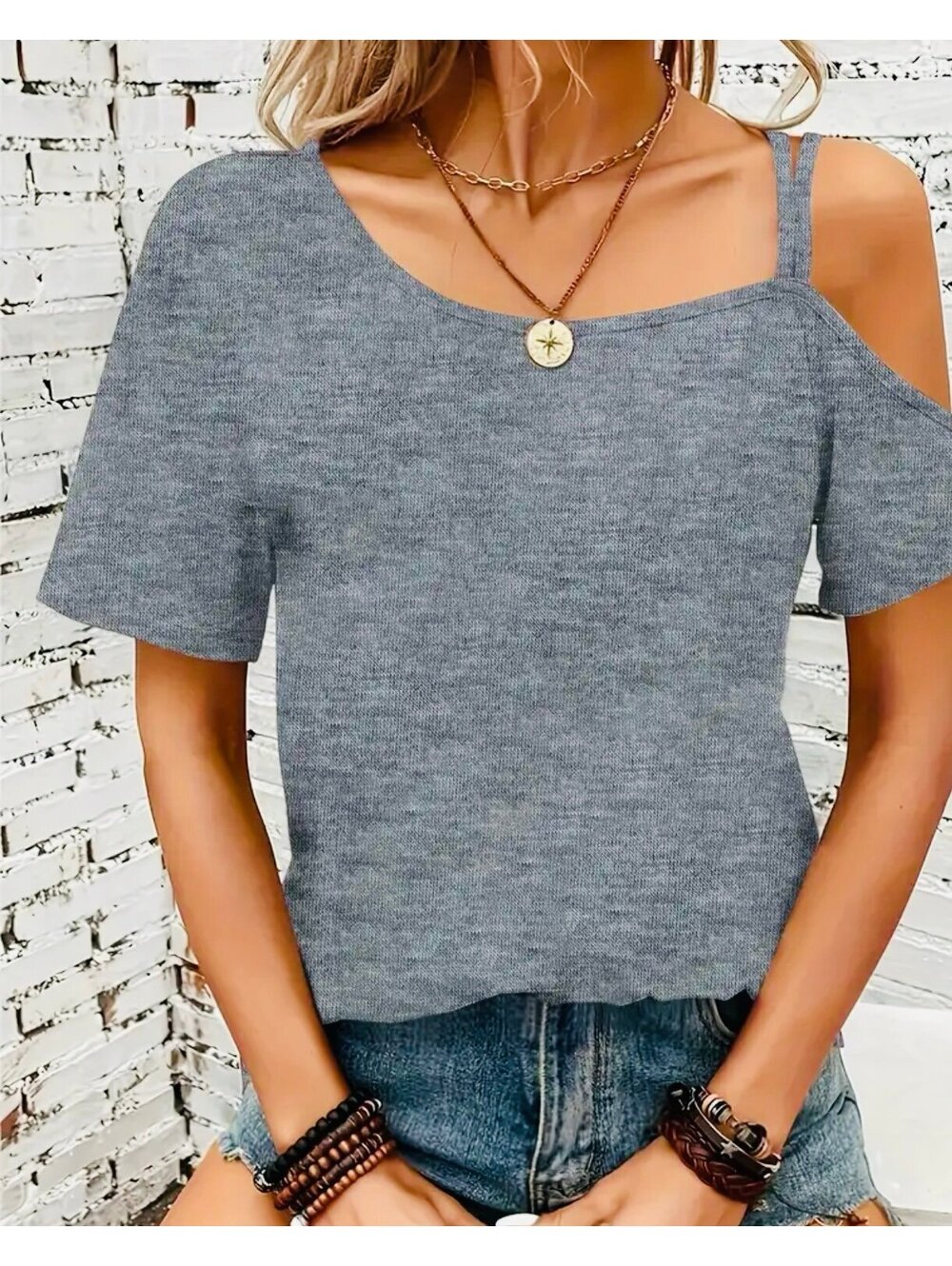 New - Women’s Vibrant Cold Shoulder Crew Neck T-Shirt - Size L